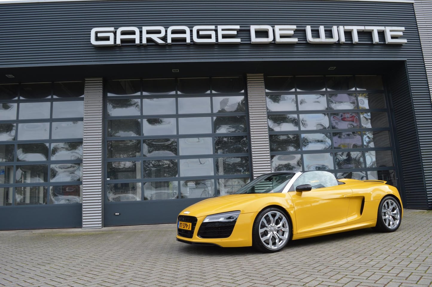 Audi R8 Spyder - 5.2 FSI quattro 5.2 FSI quattro - AutoWereld.nl