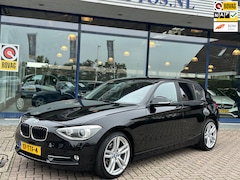 BMW 1-serie - 116i Business+ 5Drs Aut. Xenon Navi Park.Sens Clima Cruise Bluetooth 18" LM-Velgen NAP NL