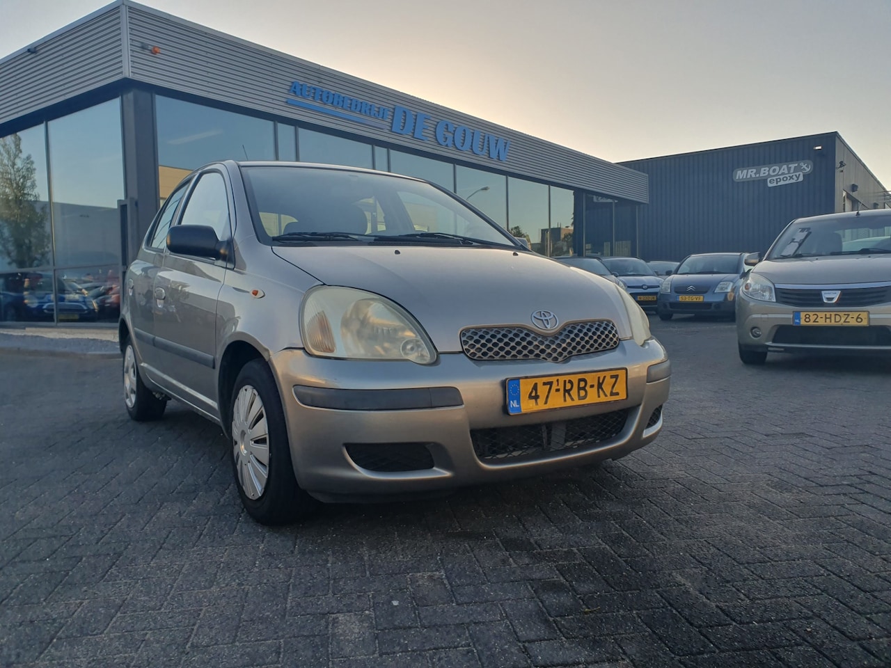 Toyota Yaris - 1.0 VVT-i Idols MMT 1.0 VVT-i Idols MMT - AutoWereld.nl