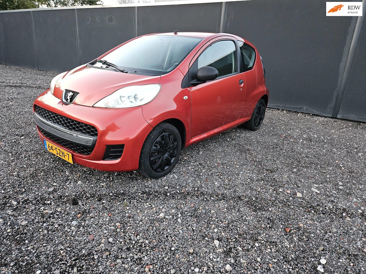 Peugeot 107 - 1.0-12V XR 1.0-12V XR - AutoWereld.nl