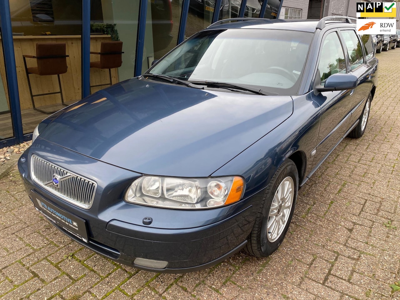 Volvo V70 - 2.4 Kinetic Youngtimer Lederen bekleding - AutoWereld.nl