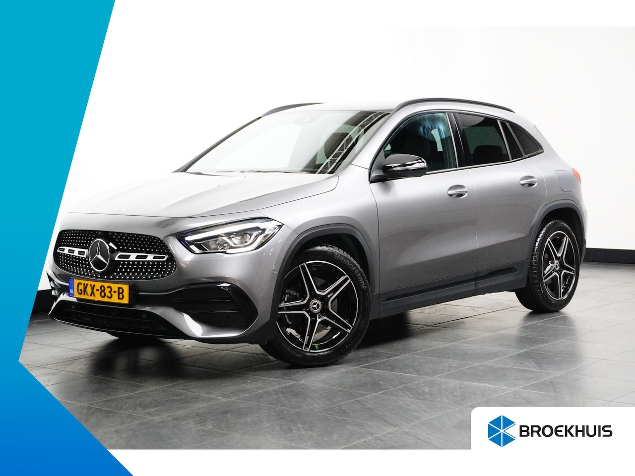 Mercedes-Benz GLA-Klasse - 180 AMG Line | Stoelverwarming | Camera | Getint glas | - AutoWereld.nl