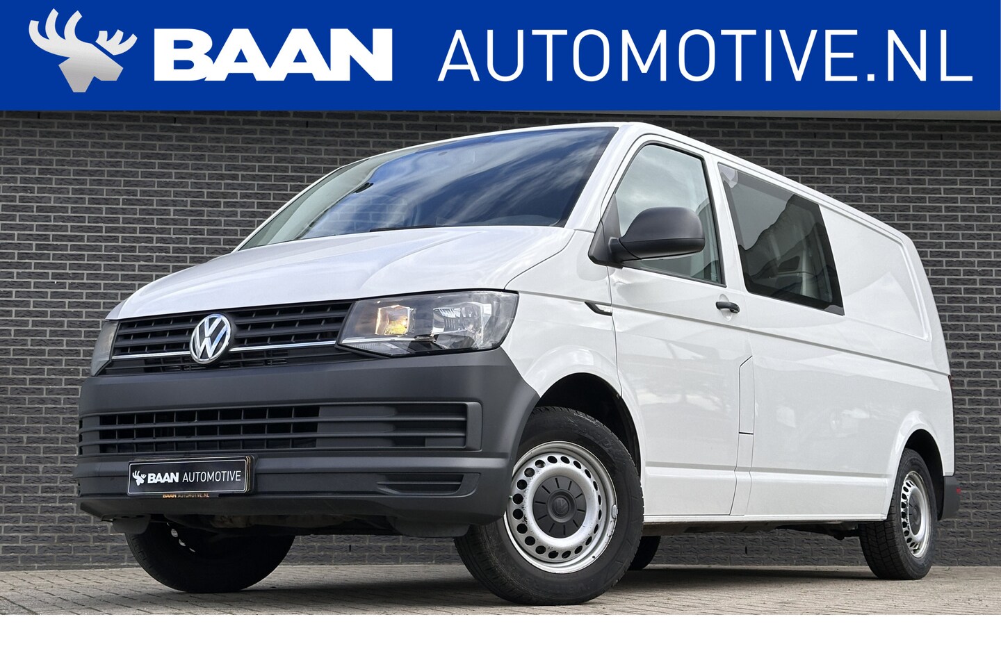 Volkswagen Transporter - 2.0 TDI L2H1 | Airco | Cruise Control | Radio - AutoWereld.nl