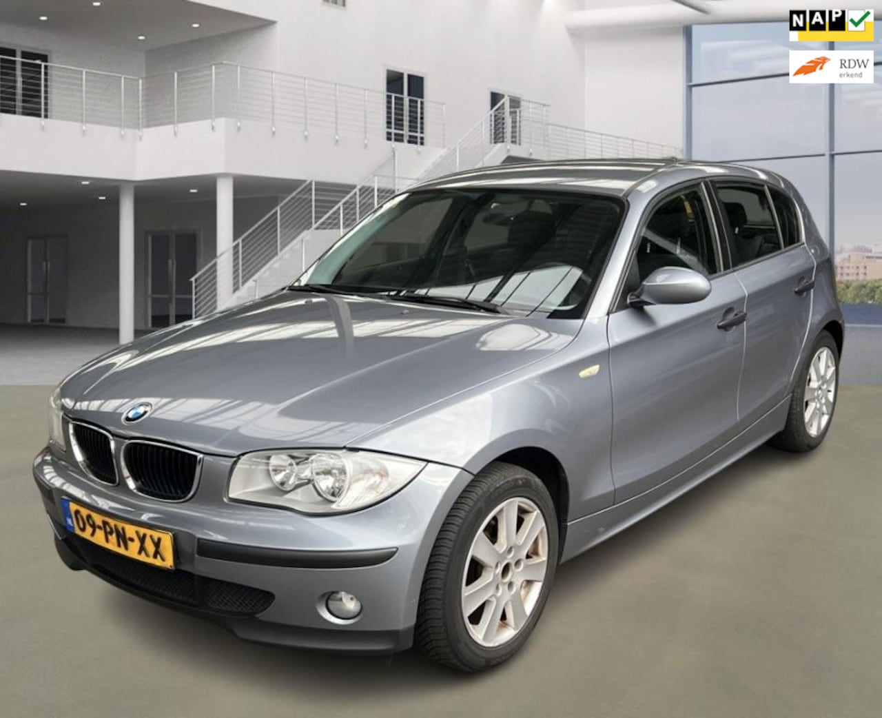 BMW 1-serie - 116i 5-DEURS AIRCO/ELEKTR. PAKKET | NETTE AUTO ! - AutoWereld.nl