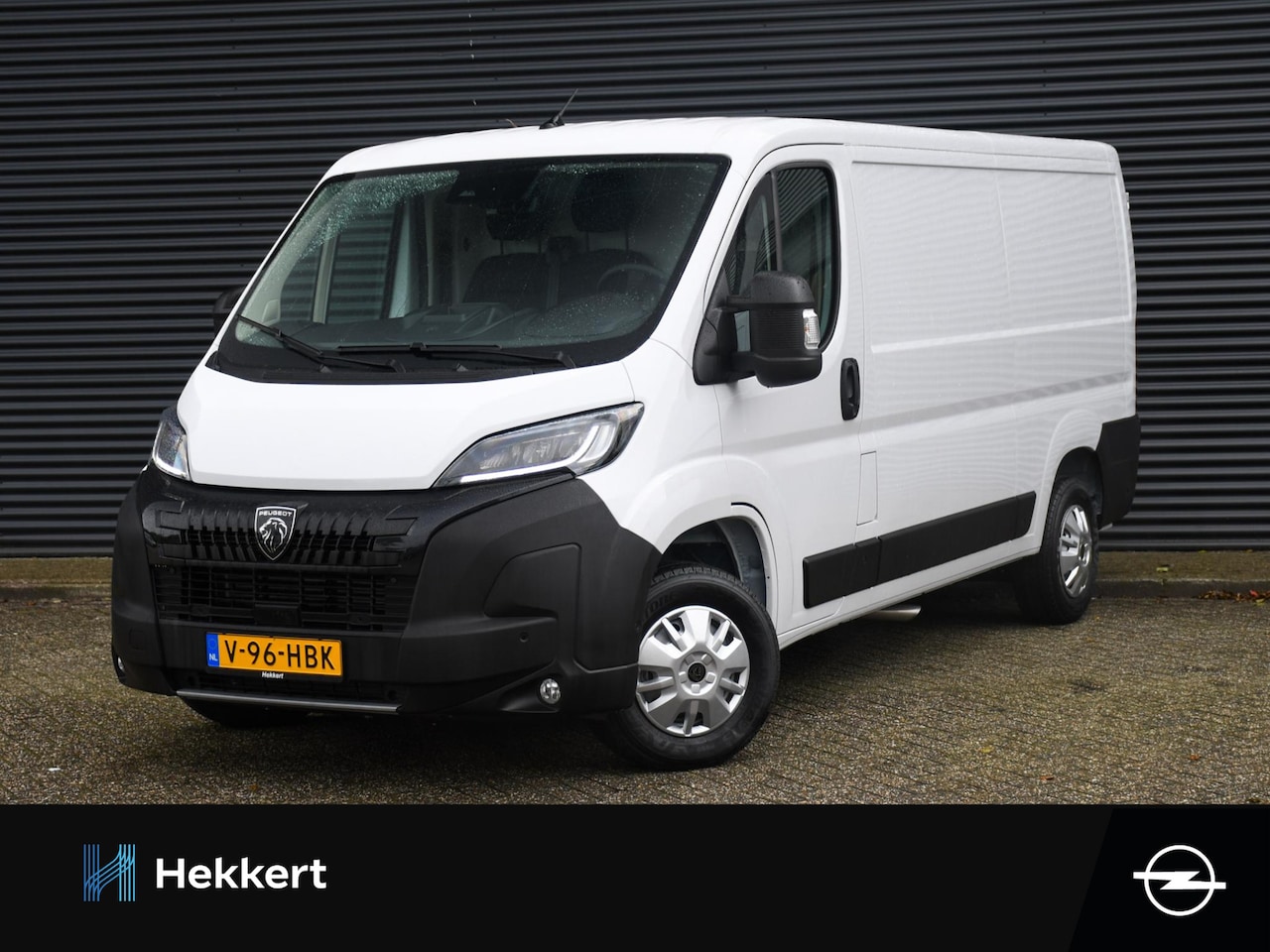 Peugeot Boxer - L2H1 2.2 BlueHDi 120pk NAVI | CRUISE | LANE DEPARTURE WARNING | DAB | CAMERA | LED - AutoWereld.nl