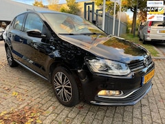 Volkswagen Polo - 1.0 Comfortline 5 deurs, airco, elec pakket, alu wielen, stoel verwarming, 129.366 km rijk