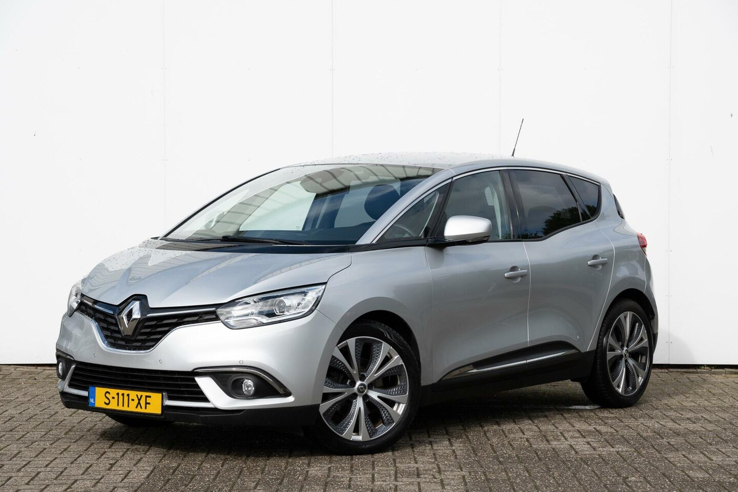 Renault Scénic - 1.3 TCe Limited 1.3 TCe Limited - AutoWereld.nl