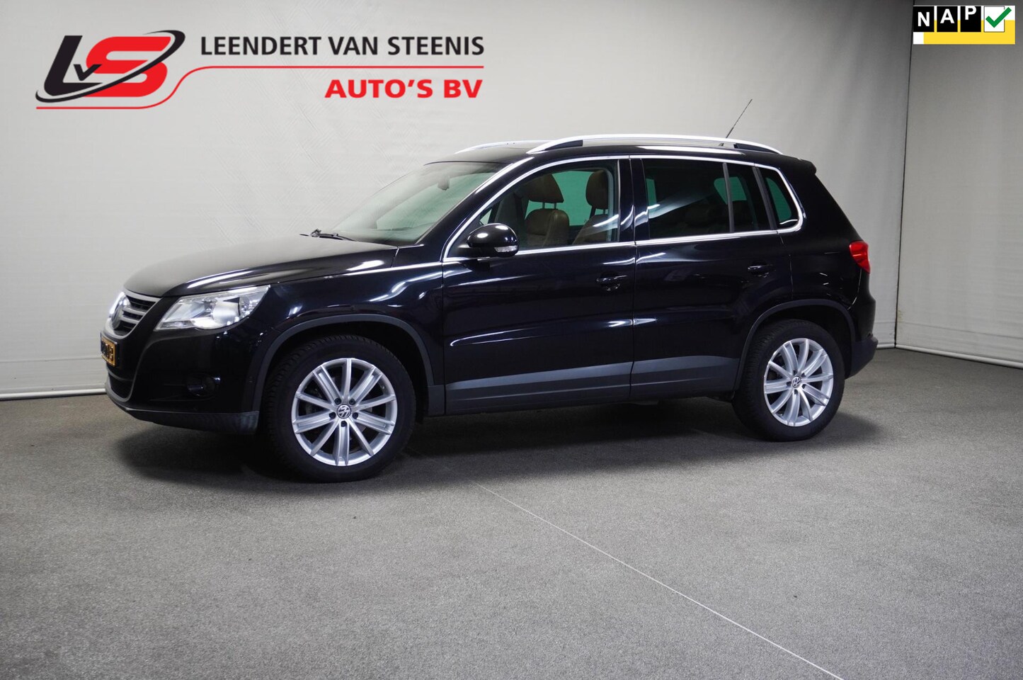 Volkswagen Tiguan - 1.4 TSI Sport&Style 4Motion - AutoWereld.nl