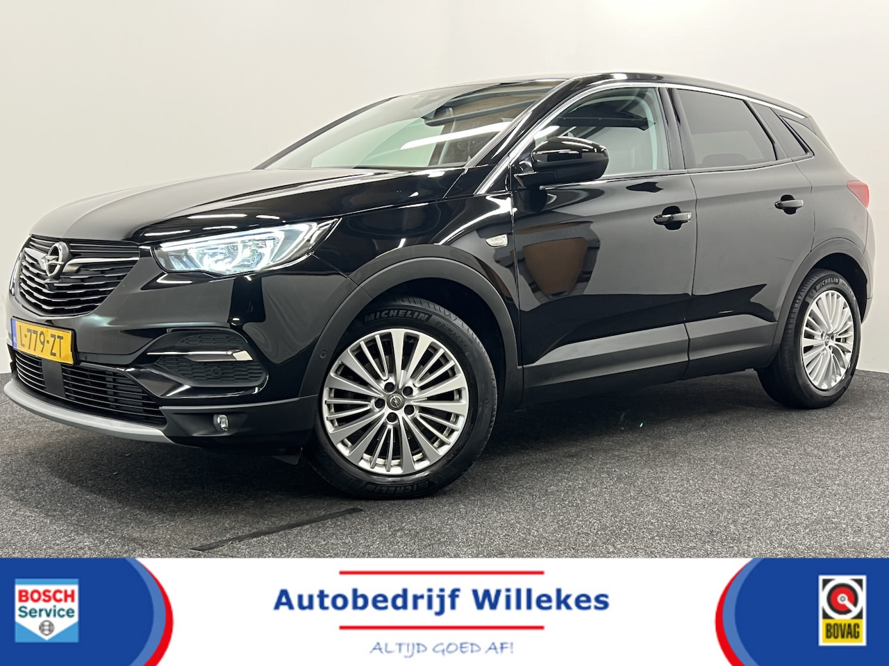 Opel Grandland X - 1.2 Turbo Innovation | NAVIGATIE | TREKHAAK | CAMERA | PARKEERSENSOREN | - AutoWereld.nl