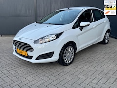 Ford Fiesta - 1.0 Style 5 Deurs / Nap / Navi