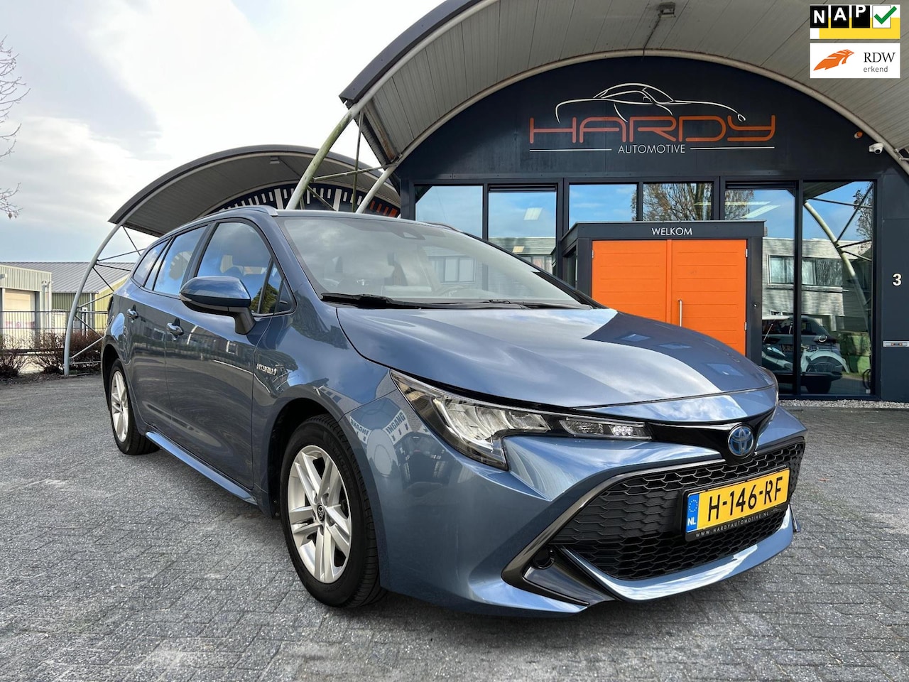 Toyota Corolla Touring Sports - 1.8 Hybrid Active Apple CarPlay Camera Adaptive Cruise NL-Auto 1e EIG Dealer onderhouden - AutoWereld.nl