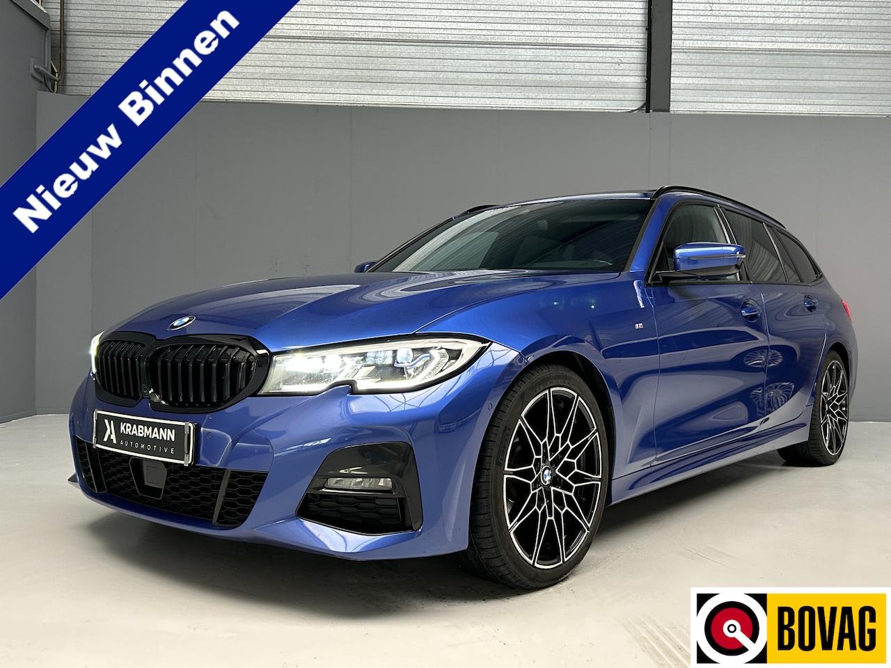 BMW 3-serie Touring - 318d M-Sport Portimao Blue|HUD|Pano|Leder|LED - AutoWereld.nl