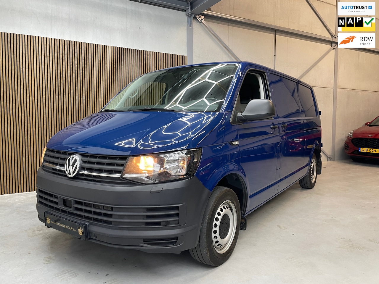 Volkswagen Transporter - 2.0 TDI L2H1 Highline Automaat - AutoWereld.nl