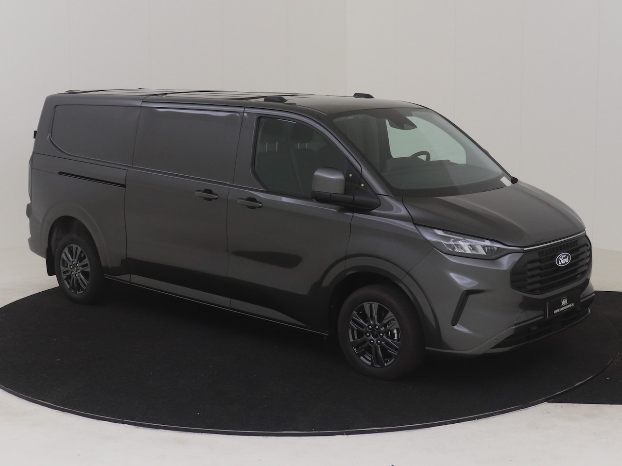 Ford Transit Custom - 320L L2H1 Limited 150PK LED AIRCO CRUISE CONTROL CAMERA NAVIGATIE DMV CARPLAY LANE ASSIST - AutoWereld.nl