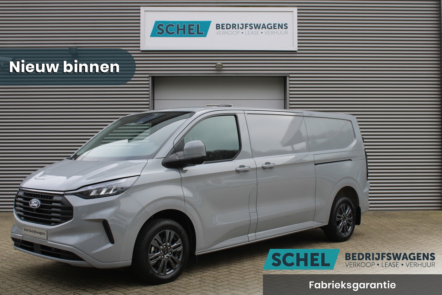 Ford Transit Custom - 320 2.0 TDCI L2H1 Limited 170pk - 2x Schuifdeur - Adaptive Cruise - Verwarmd stuur - Blind - AutoWereld.nl