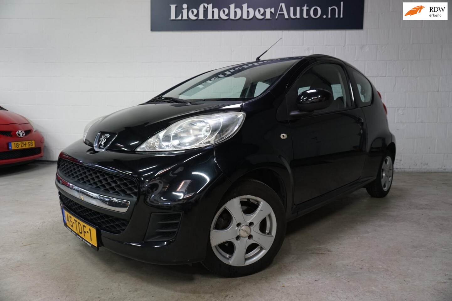 Peugeot 107 - 1.0-12V XR / Airco / Elek. pakket / Frisse auto / - AutoWereld.nl