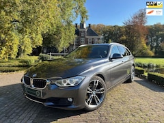 BMW 3-serie Touring - 320i High Executive | Leder | Led | AUT |