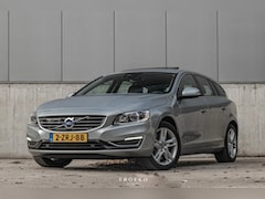 Volvo V60 - 2.4 D6 AWD Summum (286PK) NL, Schuifdak, NW D-Riem, Leder, Stuurvw