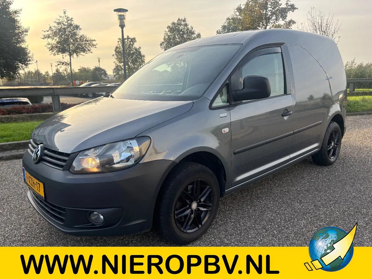 Volkswagen Caddy - 1.6TDI L1H1 Automaat Airco Cruisecontrol Trekhaak - AutoWereld.nl