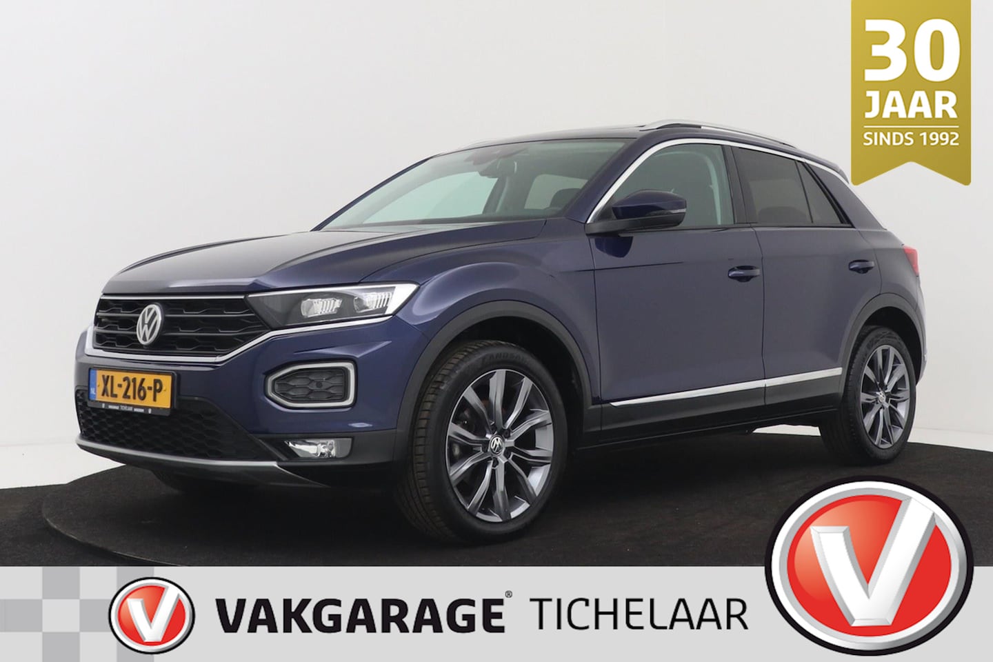 Volkswagen T-Roc - 1.5 TSI Sport | Trekhaak | Panoramadak | Digital Cockpit | Org NL | CarPlay | Navigatie | - AutoWereld.nl