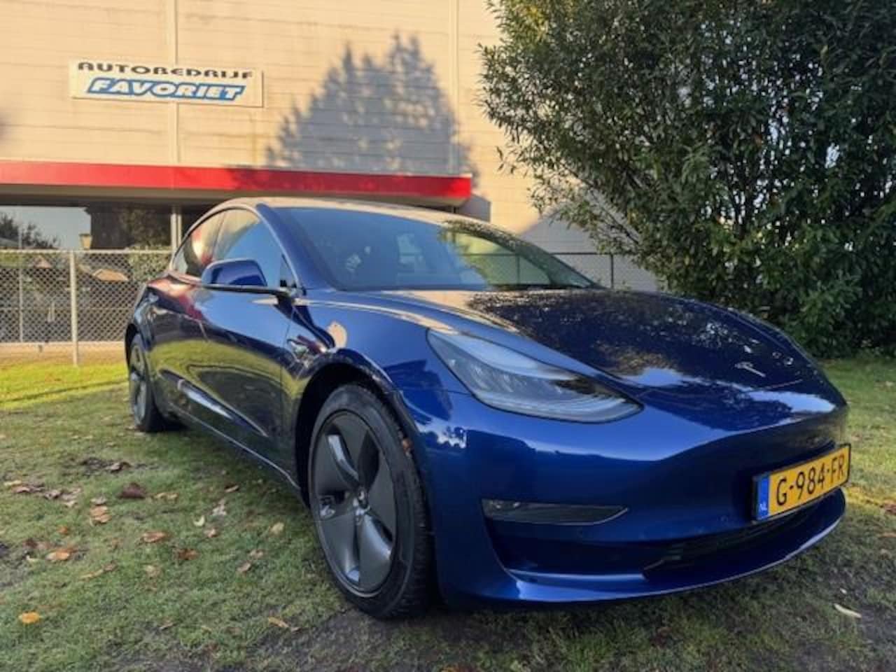 Tesla Model 3 - Long Range RWD LONG RANGE AWD 75KWH/351PK/PANO/LEER/FABRIEKSGARANTIE - AutoWereld.nl