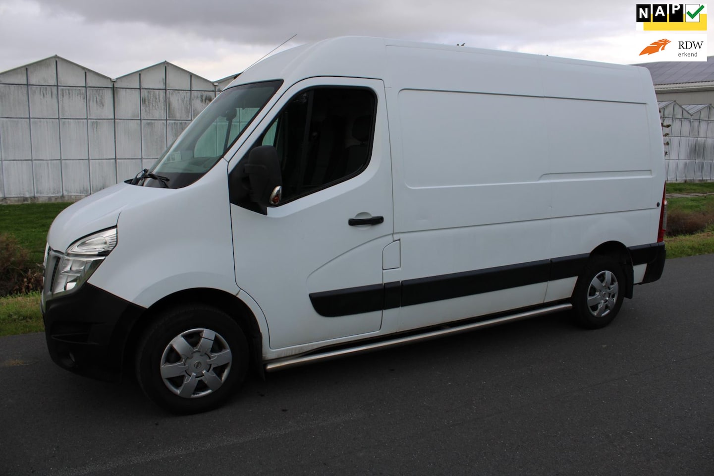 Nissan NV400 - 2.3 dCi L2H2 Lang Hoog met Airco - AutoWereld.nl