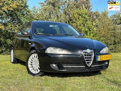 Alfa Romeo 147 - 1.6 T.Spark Business |Airco + Cruise|