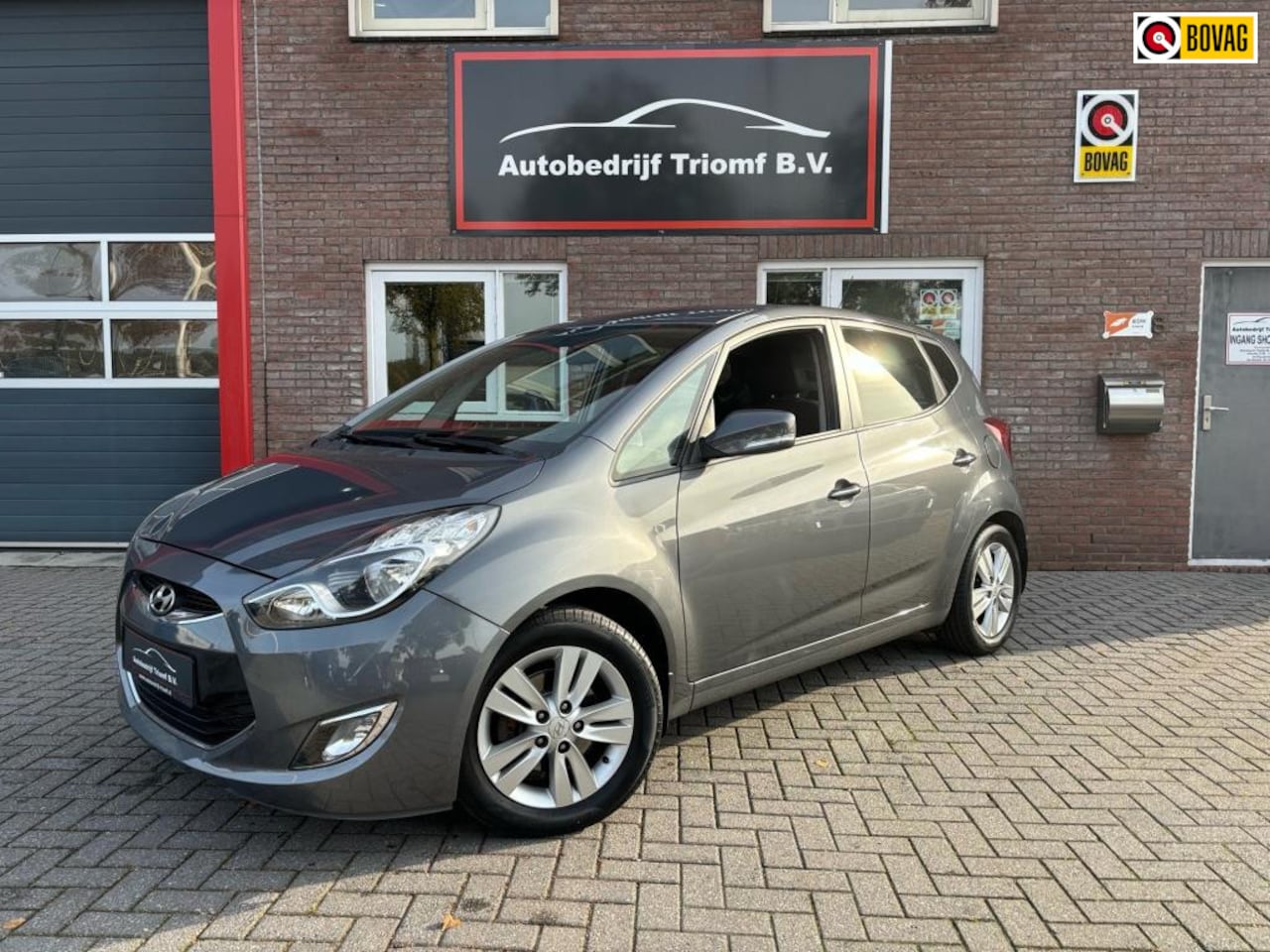 Hyundai ix20 - 1.6i - AUTOMAAT- CRUISECONTROL-NAVIE-CAMERA-CLIMATECONTROL- TREKHAAK - AutoWereld.nl