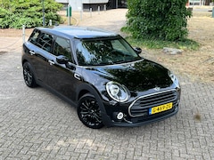 MINI Clubman - 1.5 One Salt Business Editie - Navigatie - Apple CarPlay - 17inch Velgen - Alarm - Cruise Control - Pdc - Ecc