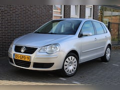 Volkswagen Polo - 1.4-16V Comfortline-5 drs-airco-cruise