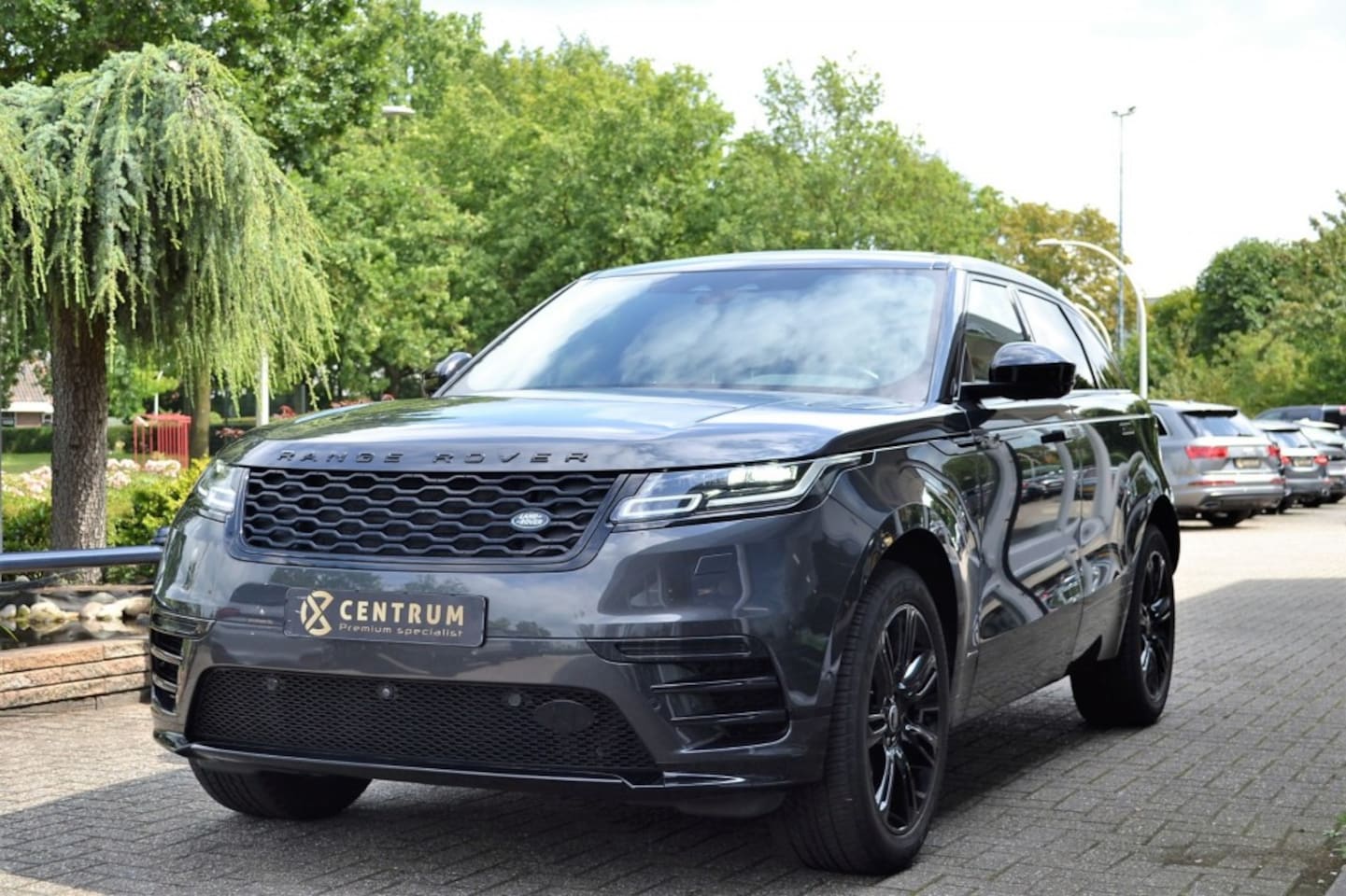 Land Rover Range Rover Velar - 2.0 D200 R-Dynamic S 2.0 D200 R-Dynamic S - AutoWereld.nl