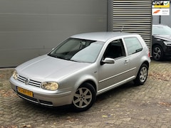 Volkswagen Golf - 1.4-16V Ocean / NAP / AIRCO / RIJDT SCHAKELT TOP