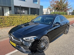 Mercedes-Benz C-klasse - 300 AMG Line DISTRONIC Actieve Stuur assistent 360´ Camera Burmester