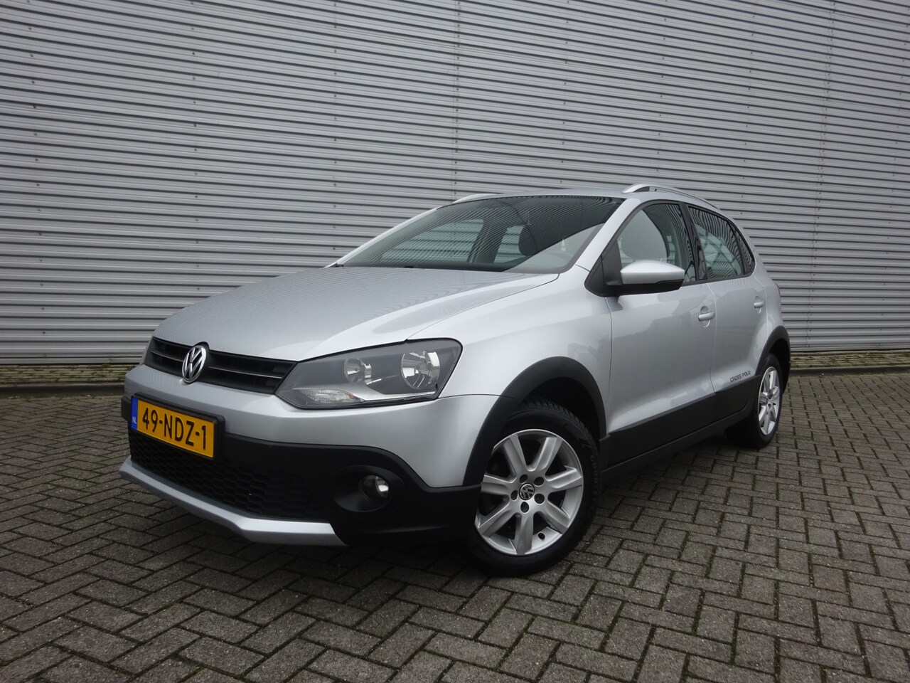 Volkswagen Polo - 1.2 TSI Cross Navigatie / Trekhaak / Cruise control - AutoWereld.nl