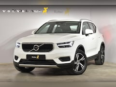 Volvo XC40 - T3 156PK Momentum / Navigatie / Elektrische achterklep / Semi elektrisch uitklapbare trekh