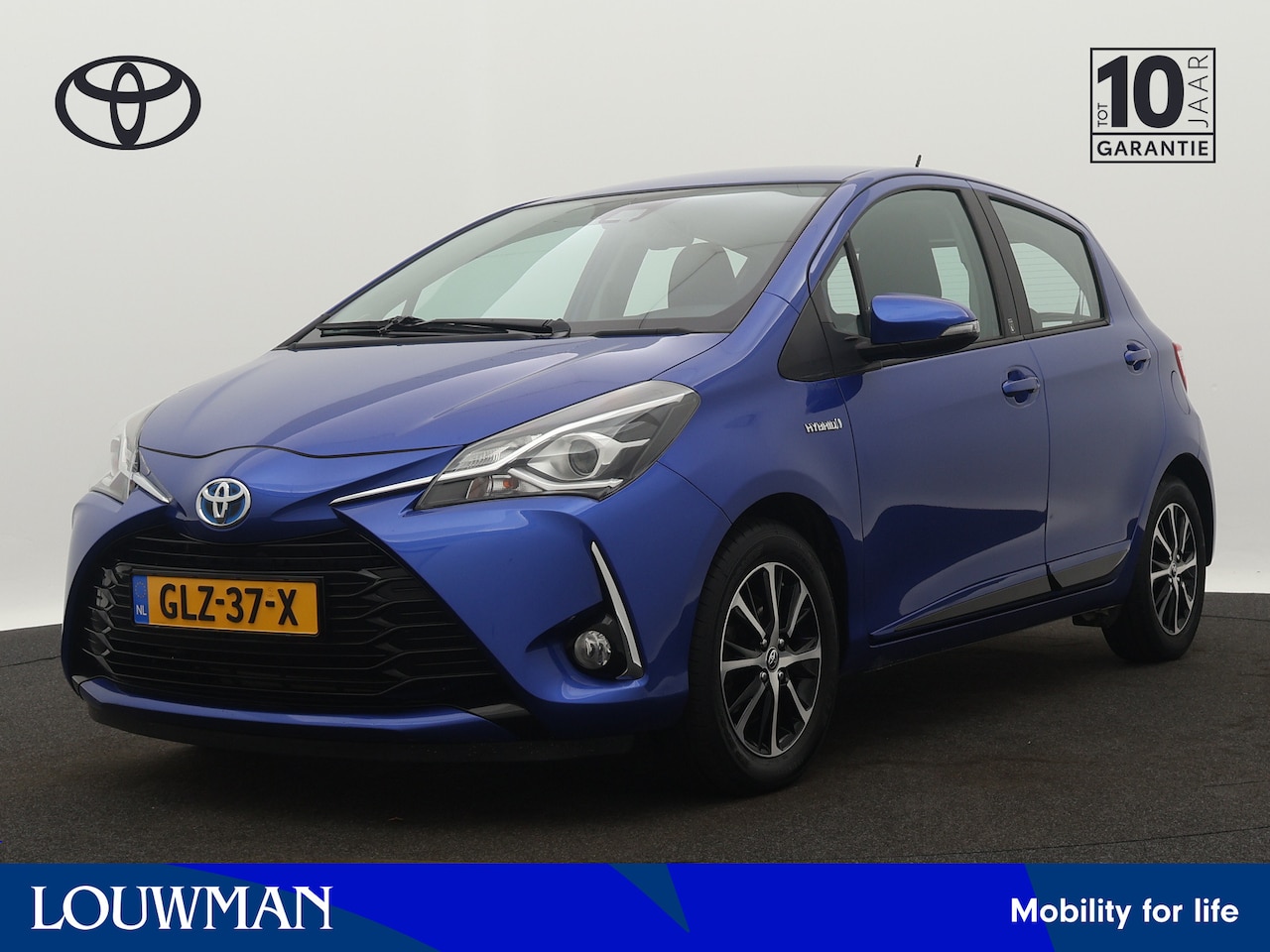 Toyota Yaris - 1.5 Hybrid Dynamic Team D. Limited | LM-velgen | Stoelverwarming | - AutoWereld.nl