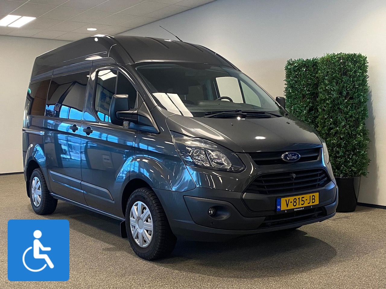 Ford Transit Custom - L1H2 Rolstoelbus - AutoWereld.nl