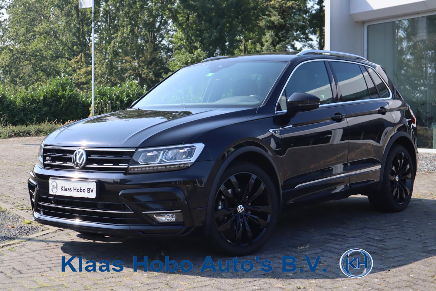 Volkswagen Tiguan - 1.5 TSI ACT R-Line Pano, LED, Virtual Cockpit, Camera, Stoelverwarming - AutoWereld.nl