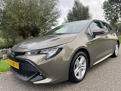 Toyota Corolla - 1.8 Hybrid Active navigatie/car-play/camera/10jaar garantie