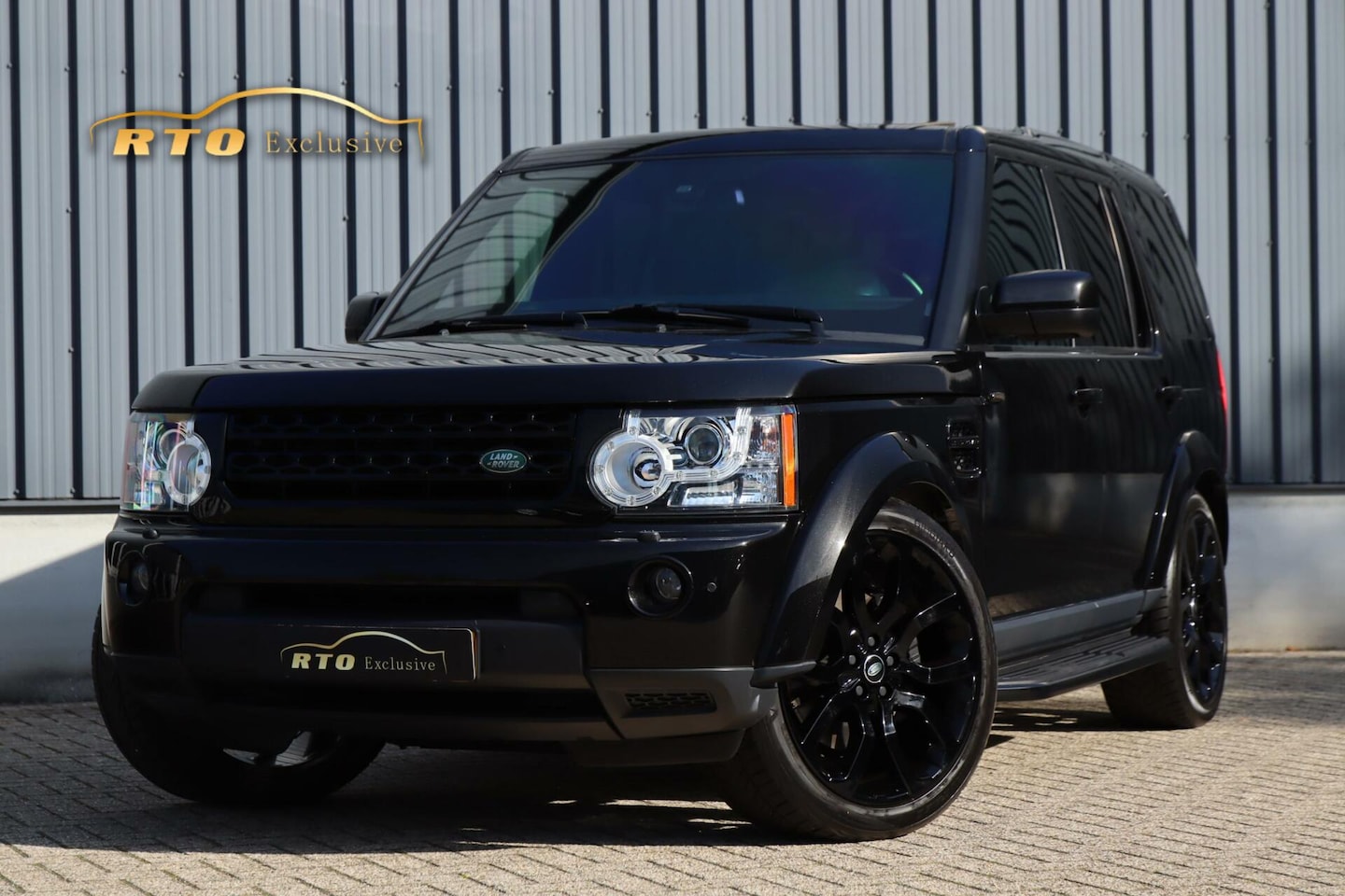 Land Rover Discovery - 5.0 V8 HSE|Leder|22''|Black|UNIEK! - AutoWereld.nl