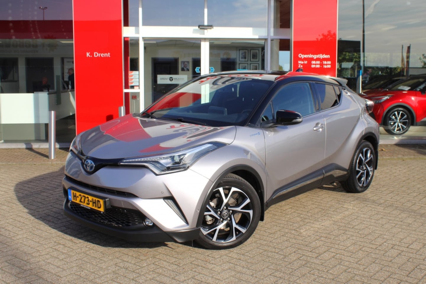 Toyota C-HR - 1.8 Hybrid Style Ultimate | Navi | JBL | Sensoren v/a | Stoelver - AutoWereld.nl