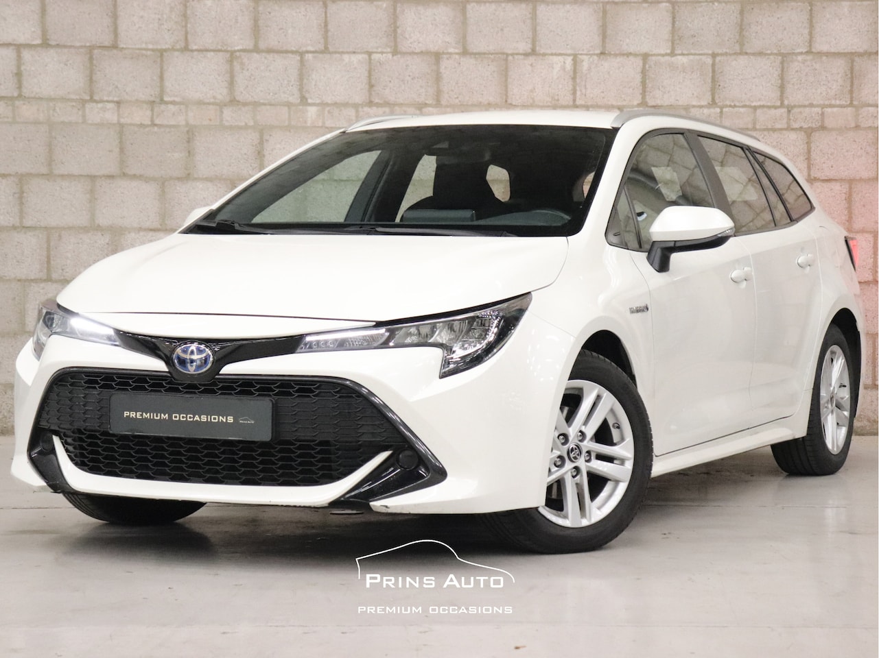 Toyota Corolla Touring Sports - 1.8 Hybrid Active |WORDT VERWACHT|TREKHAAK|CAMERA|CRUISE| - AutoWereld.nl