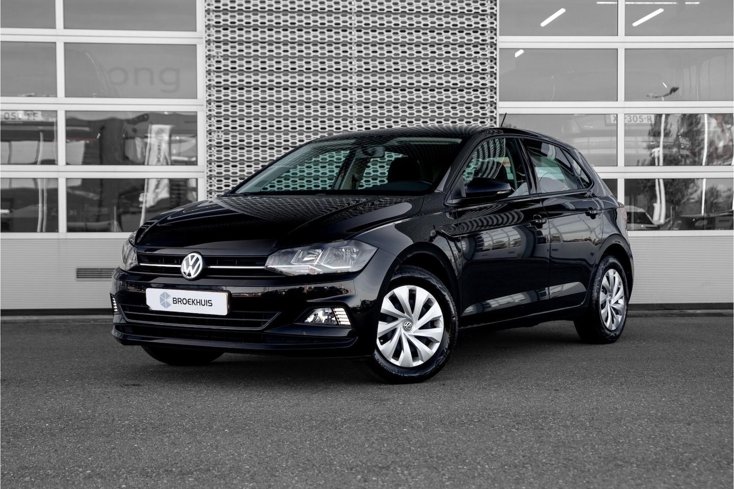 Volkswagen Polo - Comfortline 1.0 70 kW / 95 pk TSI | Airco | Navi | Apple Car Play | - AutoWereld.nl