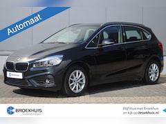 BMW 2-serie Active Tourer - 220i 192pk Essential | PANORAMA DAK | COMFORT STOELEN | HEAD UP DISPLAY | ELEKTR. ACHTERKL