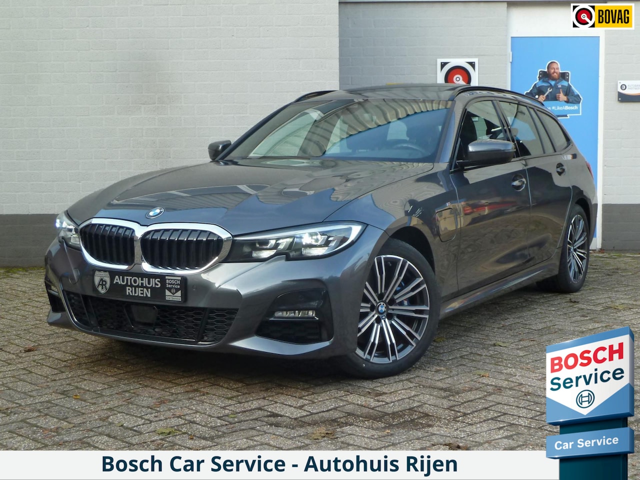 BMW 3-serie Touring - 330e M-Sport|Panodak|Adaptive-Cruise|HiFi|M-Sportremmen|Live-Cockpit-Pro|33.000km - AutoWereld.nl