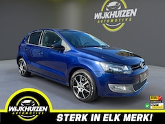 Volkswagen Polo - 1.2-12V Highline met Airco Lm Velgen Parkeersensoren