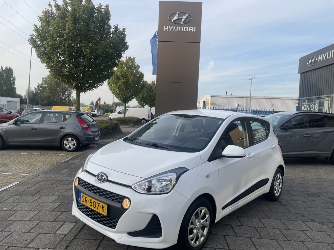 Hyundai i10 - 1.0i Comfort NAVI*RIJKLAARPRIJS* - AutoWereld.nl