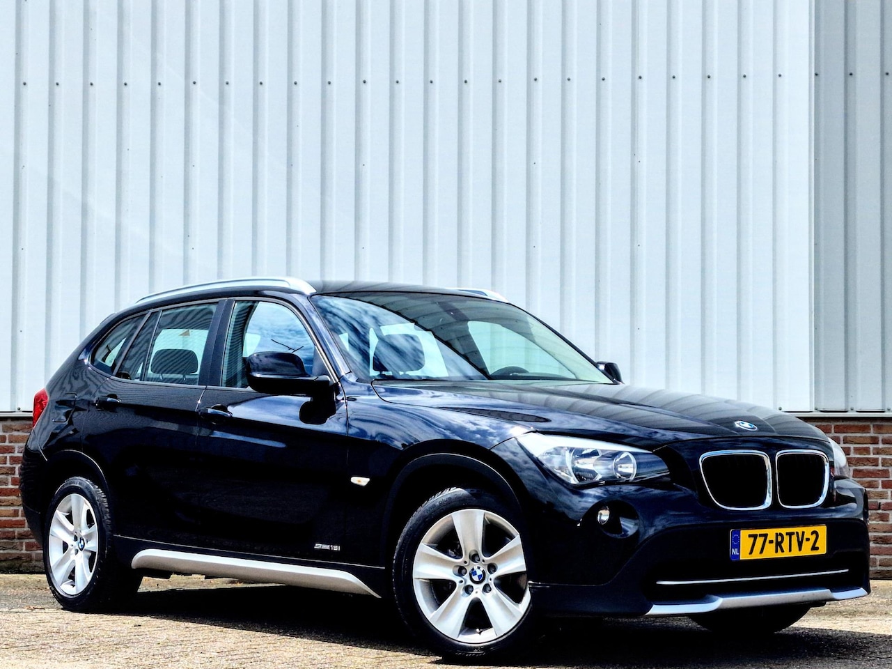 BMW X1 - SDrive18i Executive AUTOMAAT*Trekhaak*Navigatie*PDC*Climate control - AutoWereld.nl