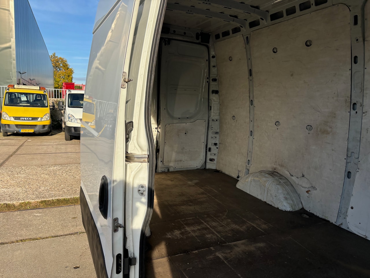 Iveco Daily - 35S16V 2.3 352 H2 Automaat Euro 6 AHG 3500