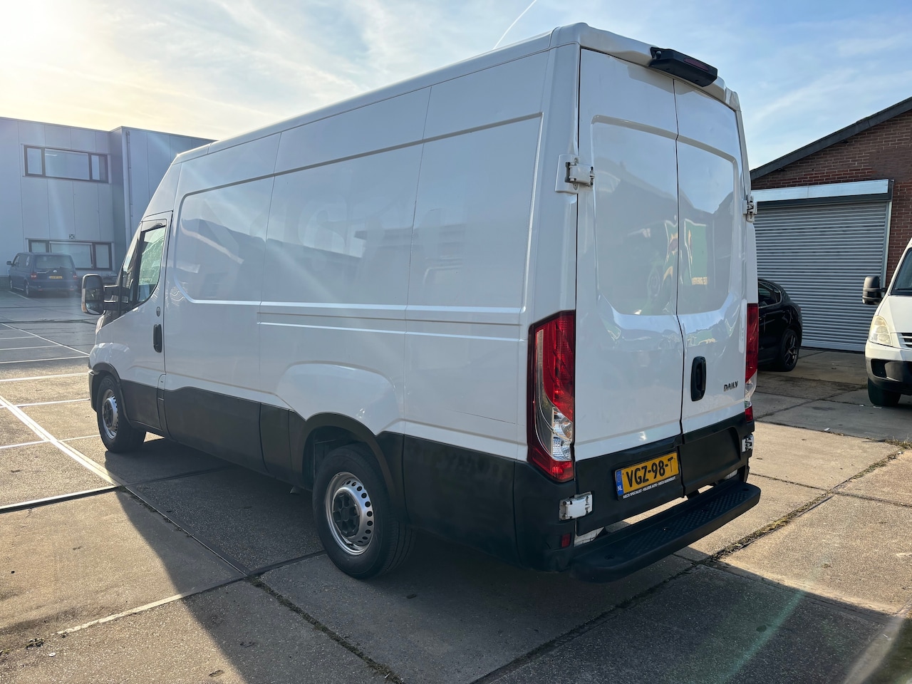 Iveco Daily - 35S16V 2.3 352 H2 Automaat Euro 6 AHG 3500